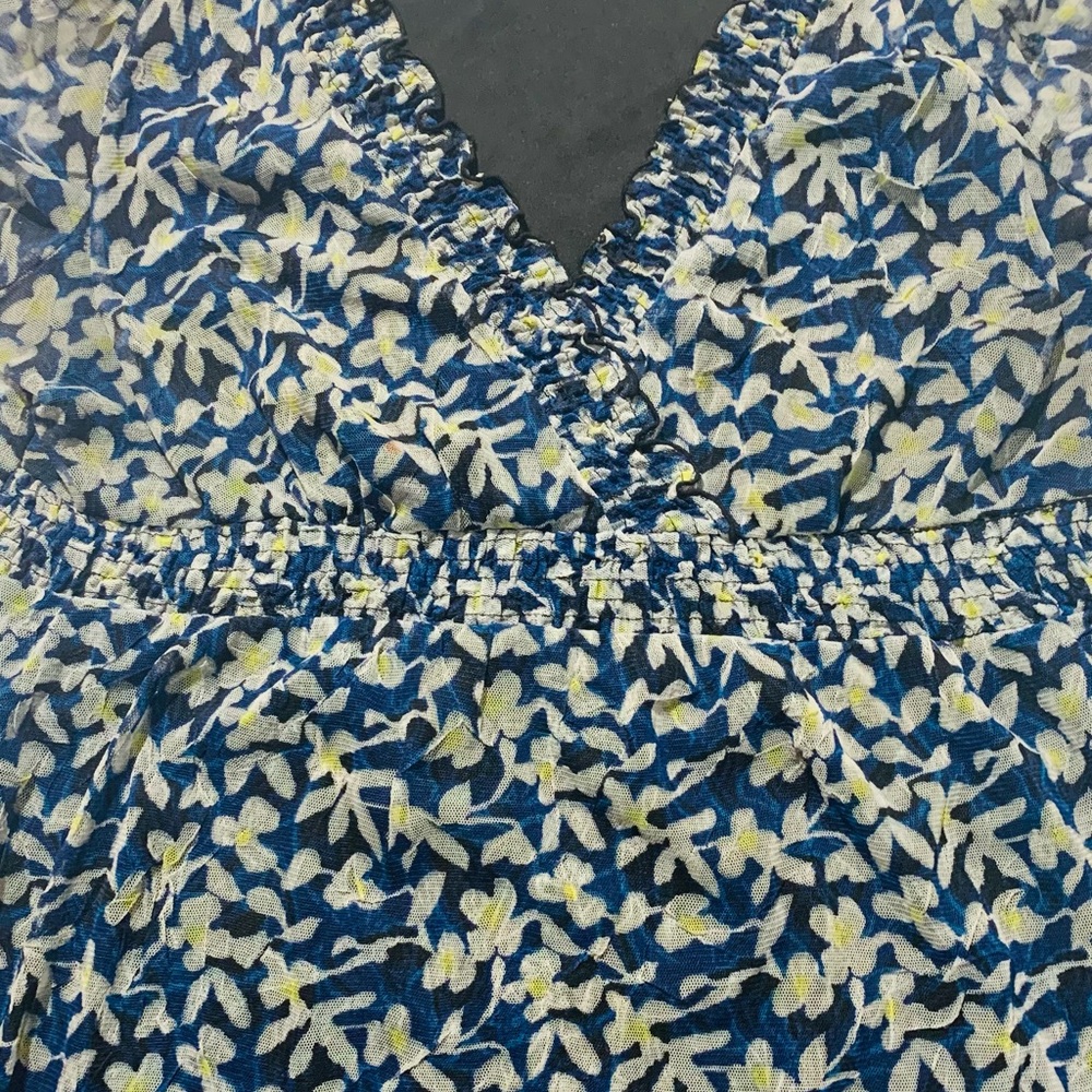 Alfani floral shirt Petite small